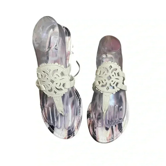 Circus by Sam Edelman Cherri Medallion Thong Sandals in Cream Women's size 8 - Picture 1 of 11
